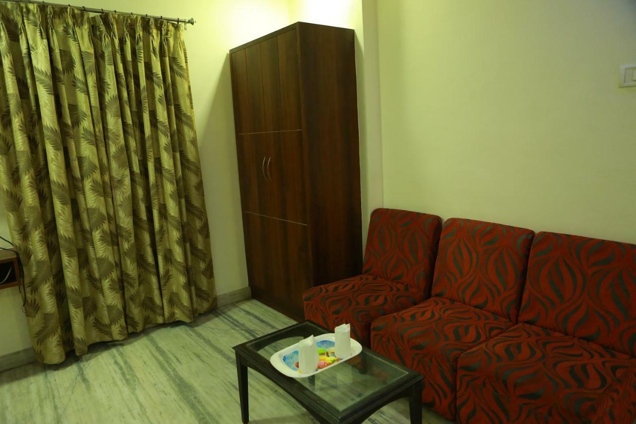 Sr Residency Otel Chennai Dış mekan fotoğraf