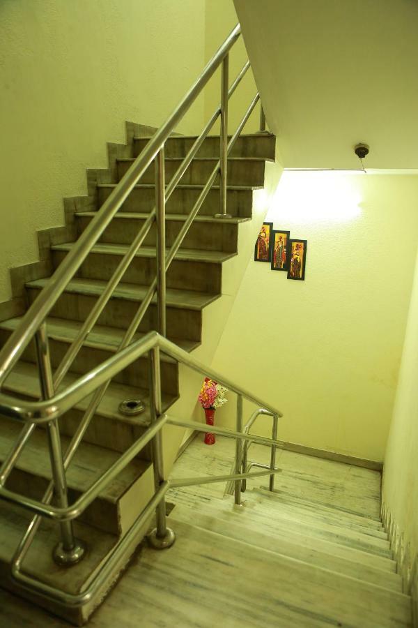 Sr Residency Otel Chennai Dış mekan fotoğraf